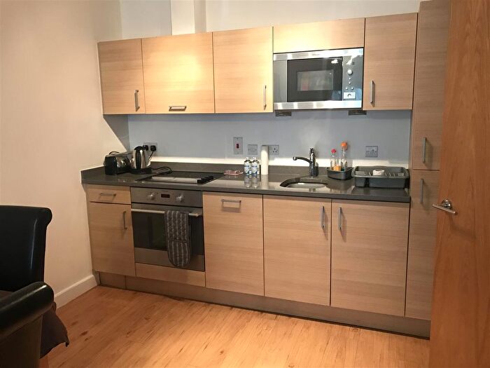 1 Bedroom Flat To Rent In Pitney Court, Somerton Road, London, NW2