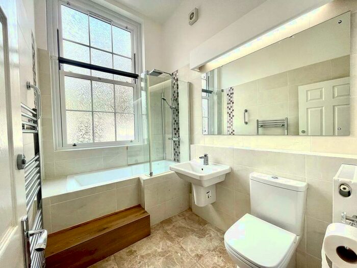 2 Bedroom Apartment To Rent In Keppel Road, Chorlton, M21