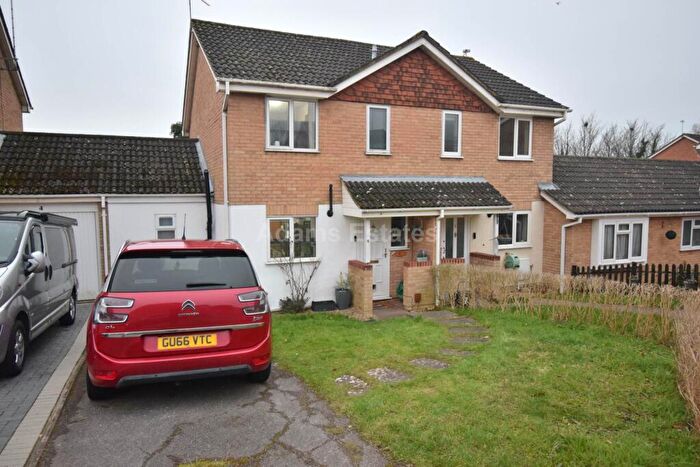 2 Bedroom Semi-Detached House To Rent In Lutton Close, Reading, RG6