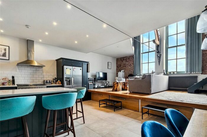 2 Bedroom Flat To Rent In Lyham Road, London, SW2