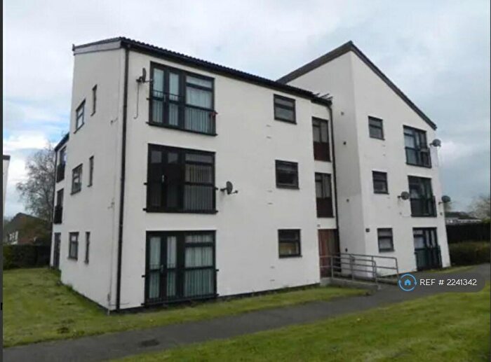 2 Bedroom Flat To Rent In Little Cattins, Harlow, CM19