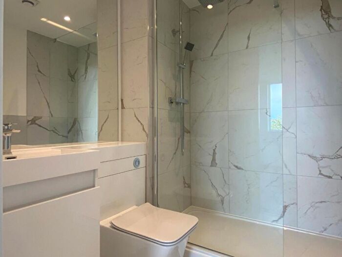 2 Bedroom Apartment To Rent In Trinity Point, New Road, Gravesend, DA11