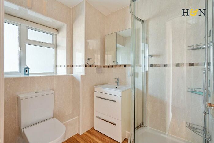1 Bedroom Flat For Sale In Langdale Court, Kingsway, Hove, BN3