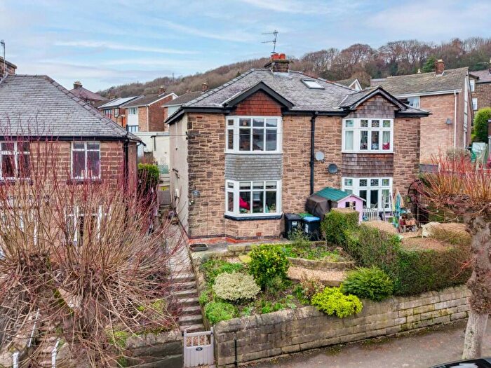 3 Bedroom Semi Detached House For Sale In Dimple Road, Matlock, Derbyshire, DE4