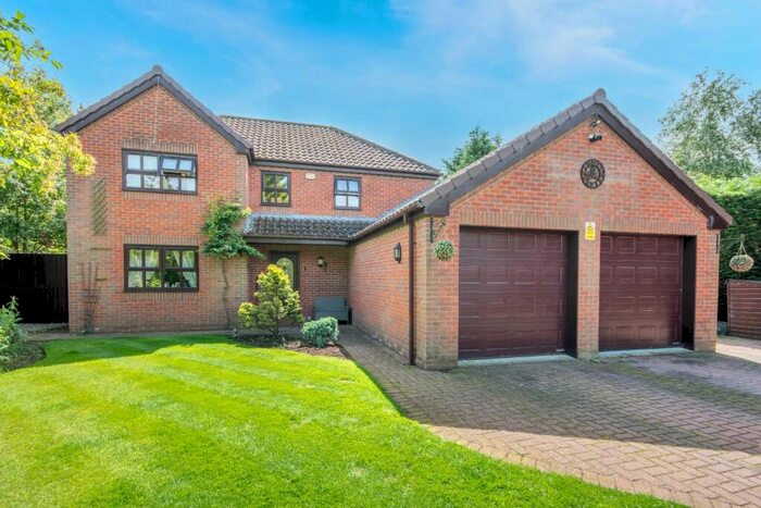 5 Bedroom Detached House For Sale In St. Nicholas's Way, Bawtry, Doncaster, DN10
