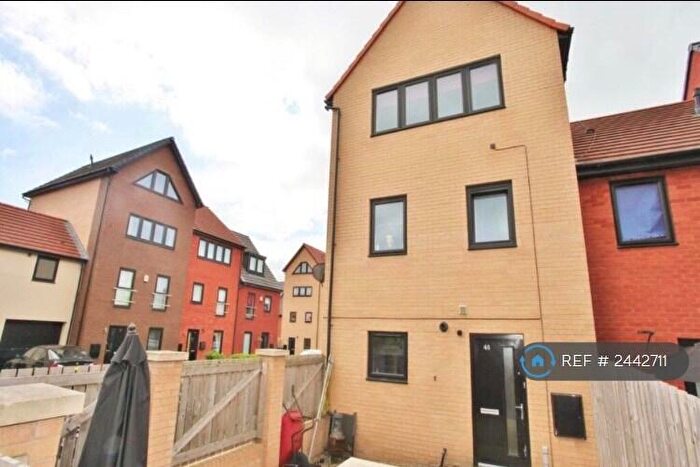 2 Bedroom End Of Terrace House To Rent In Marvel Way, Rotherham, S63