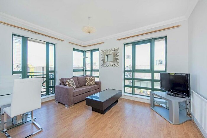 2 Bedroom Flat To Rent In Octavia House, Medway Street, Westminster, London, SW1P