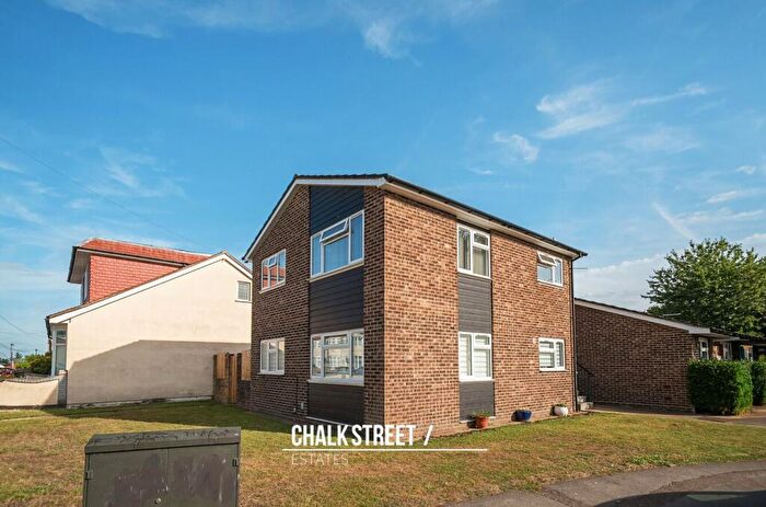 1 Bedroom Maisonette For Sale In Blandford Close, Romford, RM7