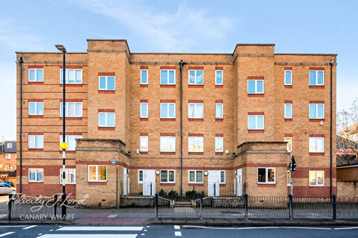 2 Bedroom Flat For Sale In Ferguson Wharf, Westferry Road, London, E14