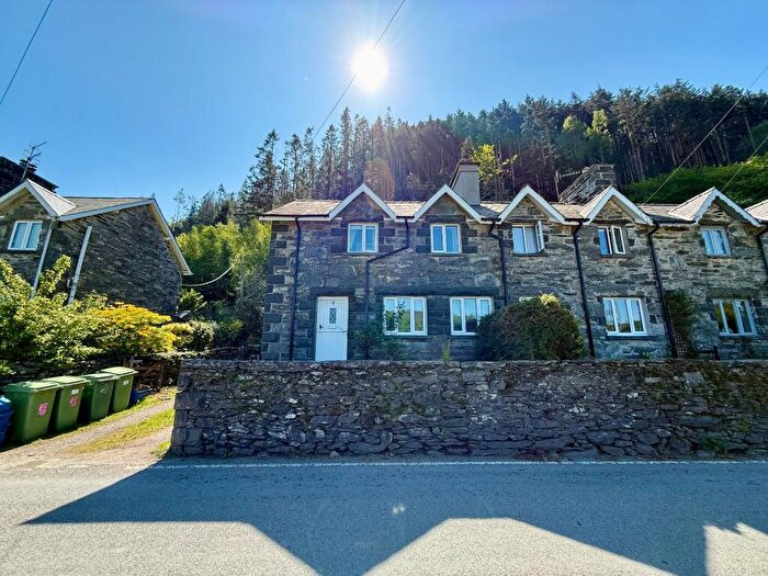 3 Bedroom End Of Terrace House For Sale In New Cottages, Penmaenpool, Dolgellau, LL40