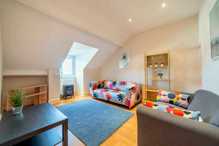 Studio To Rent In Stannington Grove, Heaton, NE6