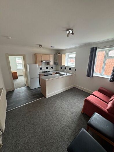 2 Bedroom Flat To Rent In Portswood Road, Flat (First Floor Flat), Southampton, SO17