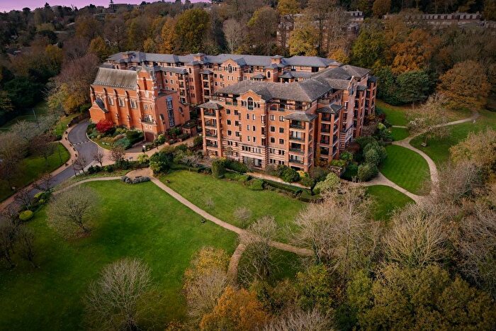 3 Bedroom Flat For Sale In Chasewood Park, Harrow On The Hill, Middlesex, HA1