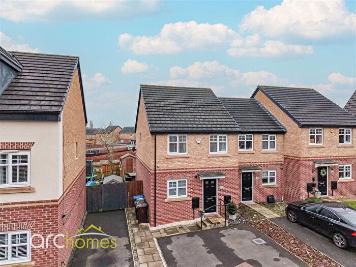 3 Bedroom Semi-Detached House For Sale In Stothert Street, Atherton, Manchester, M46