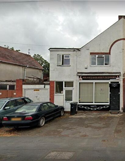 1 Bedroom Flat To Rent In Wynall Lane, Stourbridge, DY9