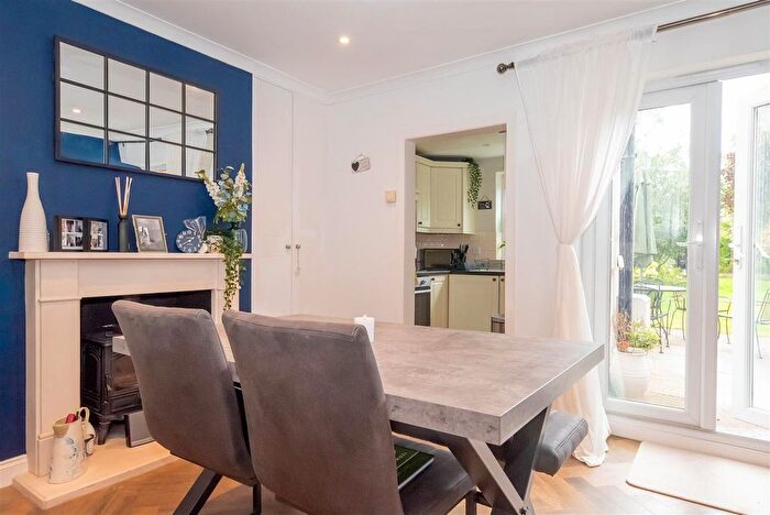 2 Bedroom Semi-Detached House For Sale In Winchester Street, Farnborough, GU14