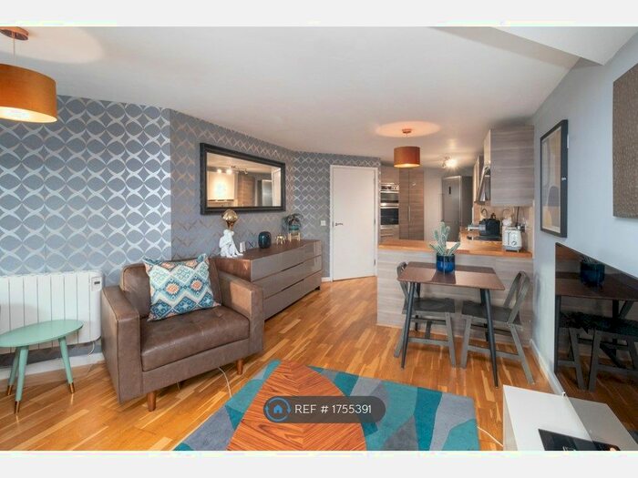 2 Bedroom Flat To Rent In Staffordshire Street, London, SE15