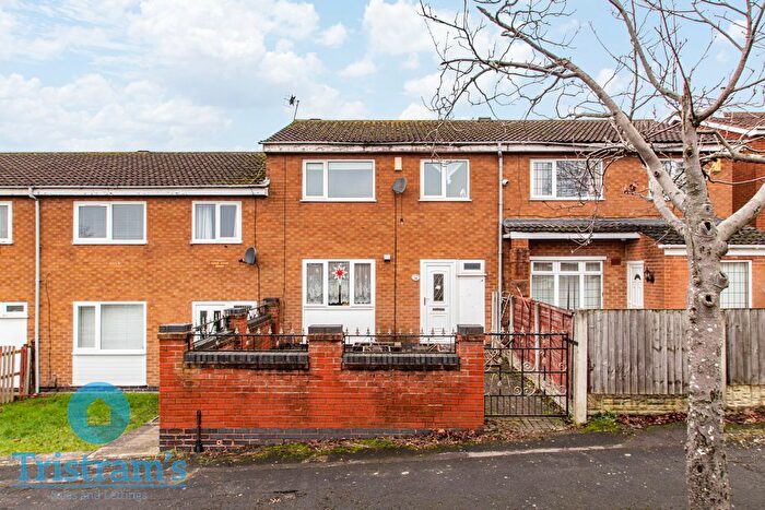 3 Bedroom Terraced House For Sale In Madryn Walk, Nottingham, NG5
