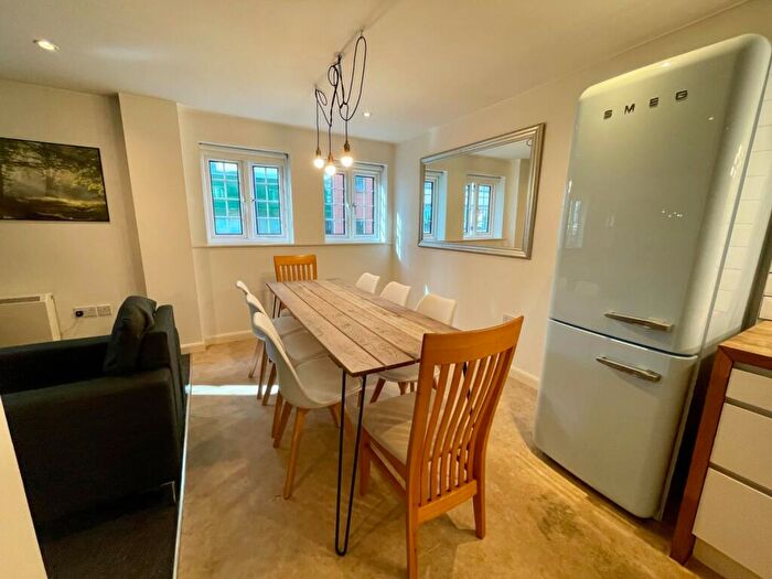 2 Bedroom Apartment To Rent In Building, New Market Street, Birmingham, B3