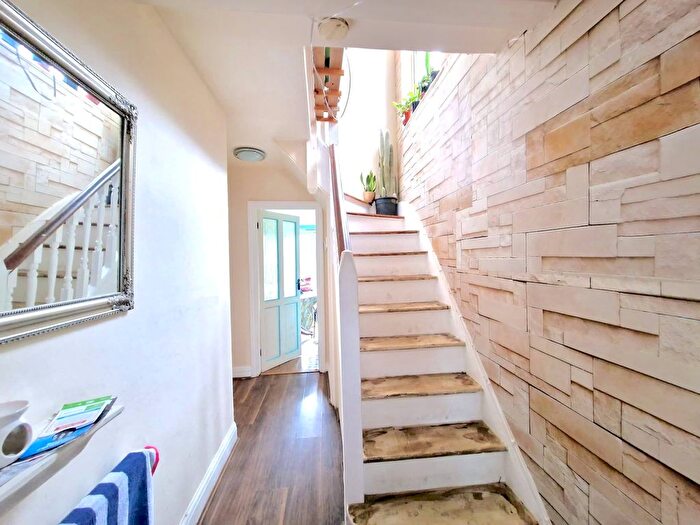 4 Bedroom Semi-Detached House For Sale In Regal Way, Harrow, HA3