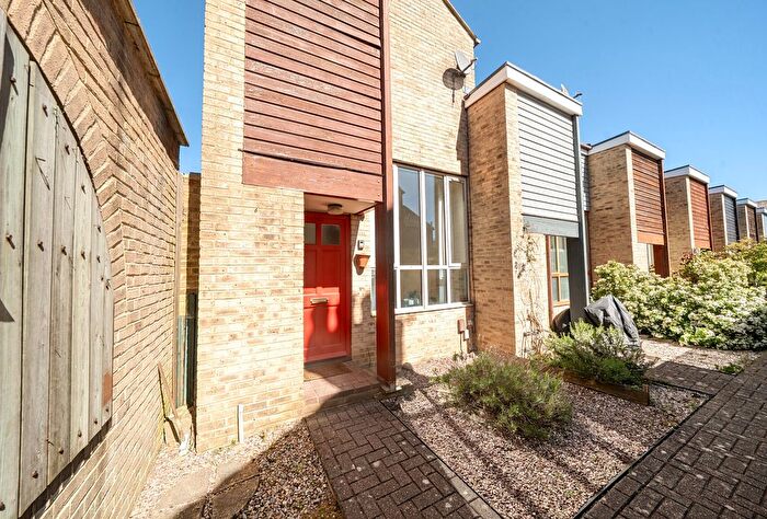 2 Bedroom End Of Terrace House For Sale In Holyoake Road, Headington, Oxford, Oxfordshire, OX3
