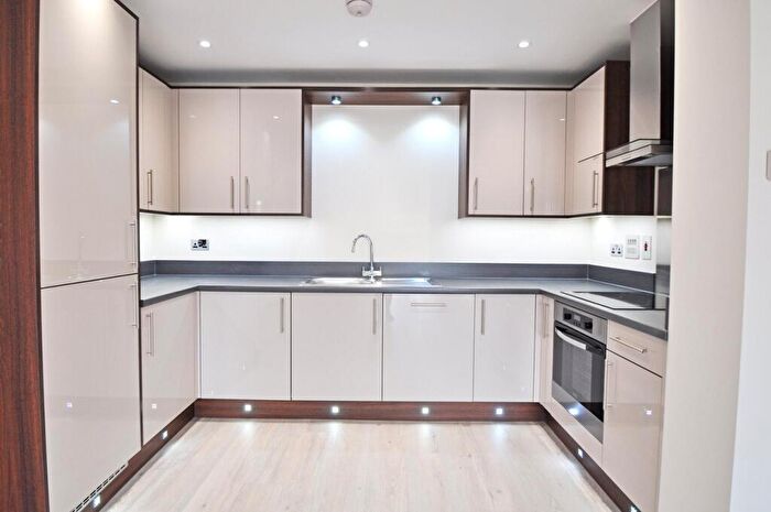 2 Bedroom Apartment To Rent In Kestrel Court, Heron Way, Maidenhead, Berkshire, SL6