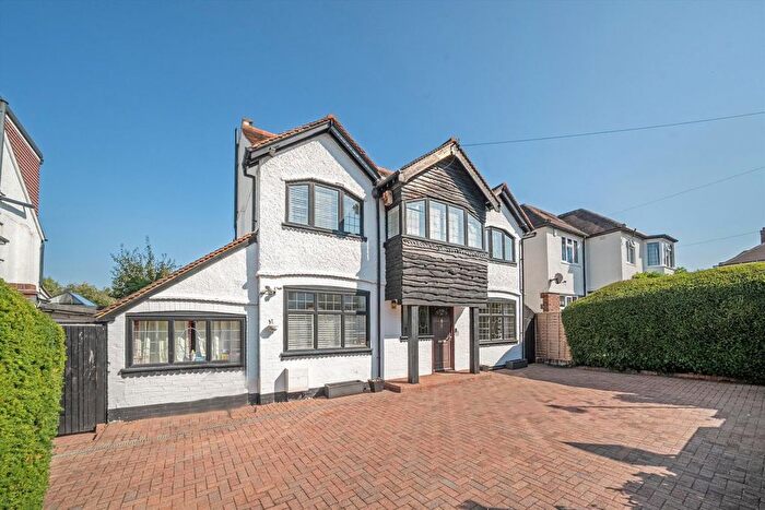 5 Bedroom Semi Detached House For Sale In Eversley Road, Surbiton, KT5