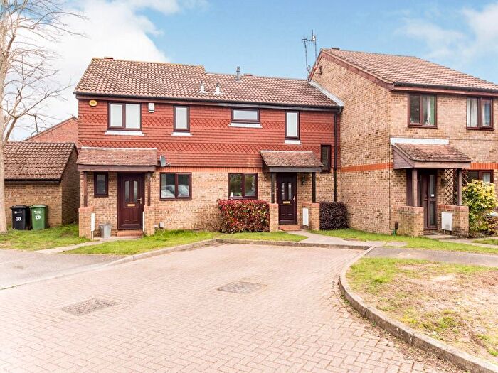 2 Bedroom Terraced House To Rent In Banks Way, Guildford, GU4