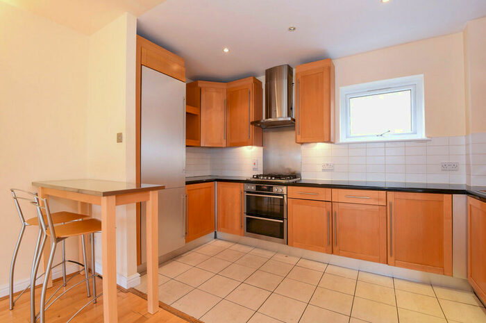 3 Bedroom Terraced House To Rent In Sussex Way, - Eddison Court, N19