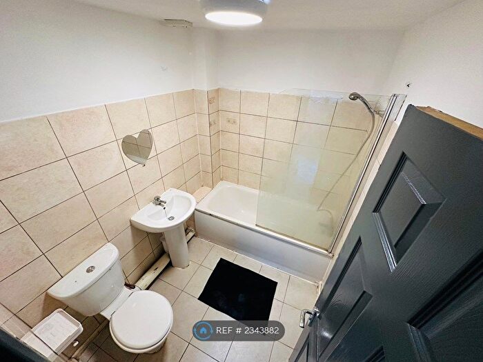 2 Bedroom Flat To Rent In Bradwell Court, Braintree, CM7