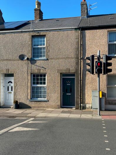 2 Bedroom Terraced House To Rent In New Road, Porthcawl, CF36