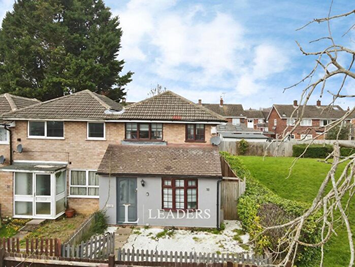 3 Bedroom End Of Terrace House For Sale In Calluna Drive, Bletchley, Milton Keynes, MK3