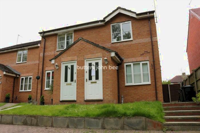 2 Bedroom Semi-Detached House To Rent In Brookdale Park, Crewe, CW2