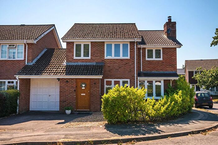4 Bedroom Detached House For Sale In Stanford Rise, Sway, Lymington, SO41