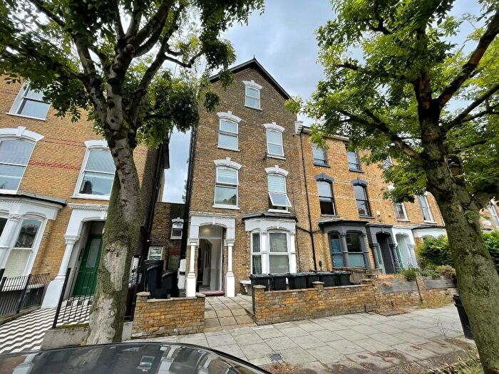 2 Bedroom Apartment To Rent In Wilberforce Road, London, N4