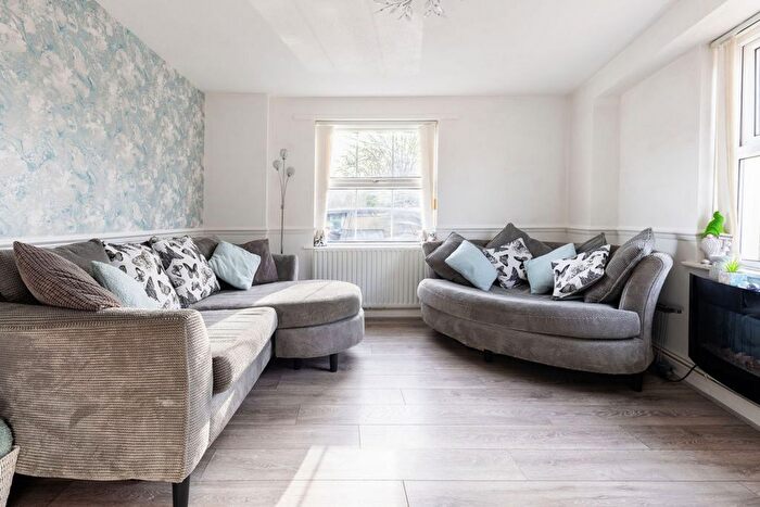 1 Bedroom Flat For Sale In Withycombe Village Road, Exmouth, EX8