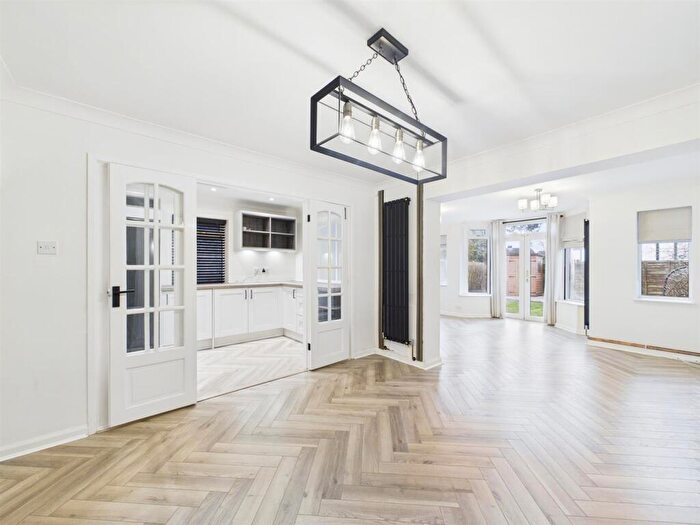 3 Bedroom Detached House To Rent In Frankholmes Drive, Shirley, B90