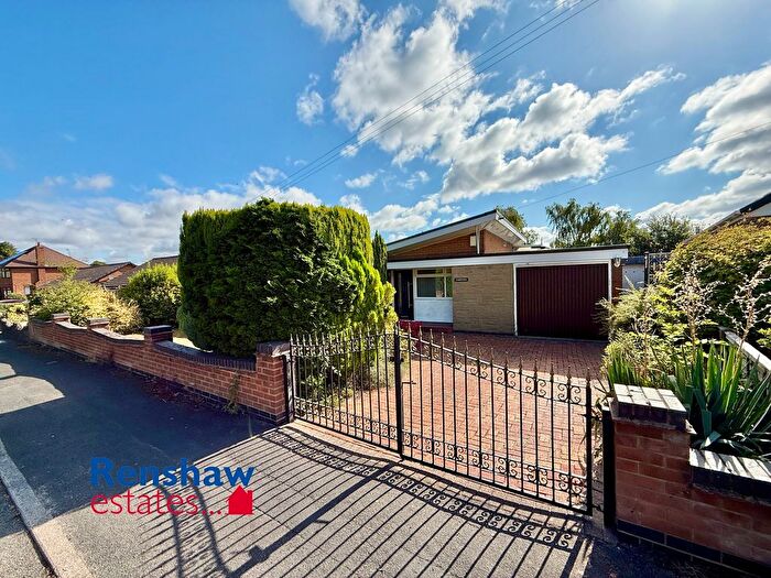 3 Bedroom Detached Bungalow For Sale In Vicarage Street, Ilkeston, Derbyshire, DE7