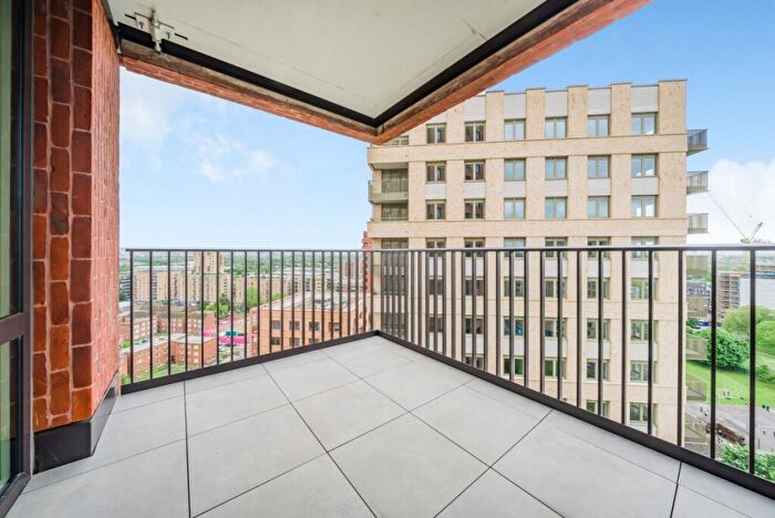 2 Bedroom Flat To Rent In St Pauls Road, Barking, London, IG11