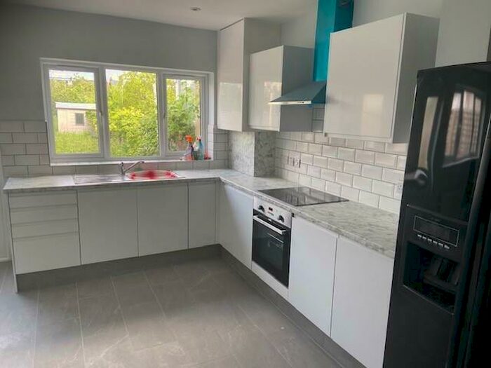 3 Bedroom Terraced House To Rent In Rotherfield Road, Enfield, EN3