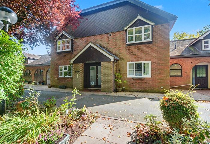 2 Bedroom Flat For Sale In Maple Cottages, Risley Hall, Risley, Derbyshire, DE72