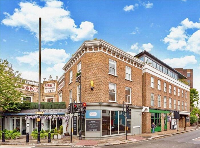 Apartment For Sale In Battersea Church Road, London, SW11