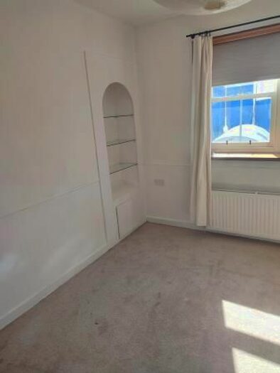 1 Bedroom Flat To Rent In New Pier Road, Footdee, Aberdeen, AB11