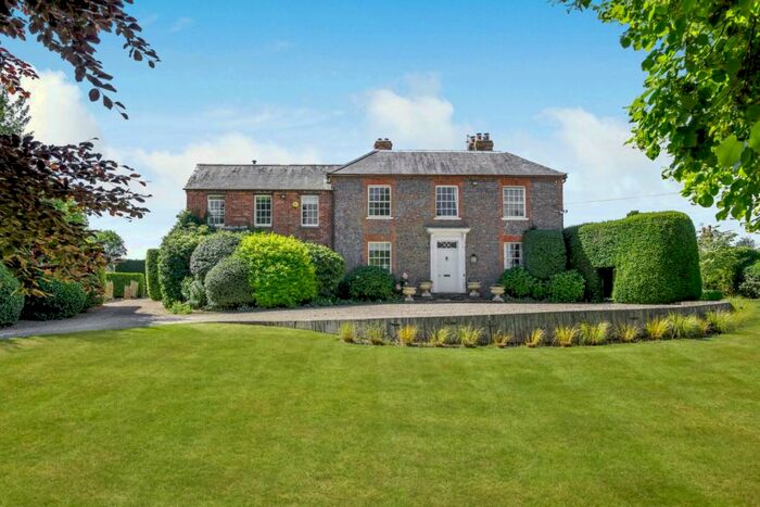 4 Bedroom Detached House To Rent In Brimpton Lane, Brimpton, Reading, Berkshire, RG7