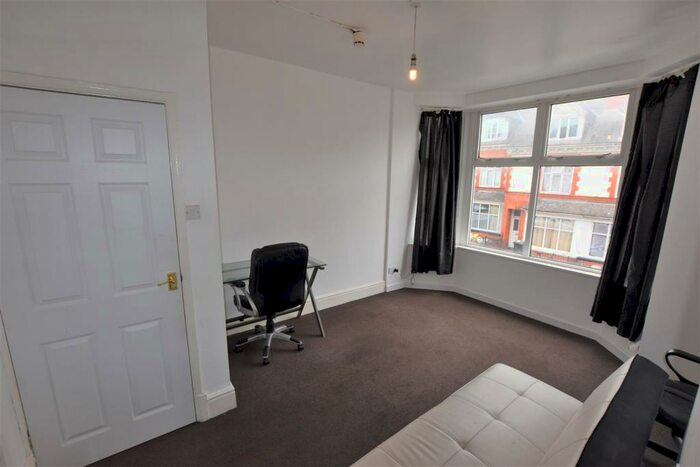 1 Bedroom Flat To Rent In Chaucer Street, Leicester, LE2