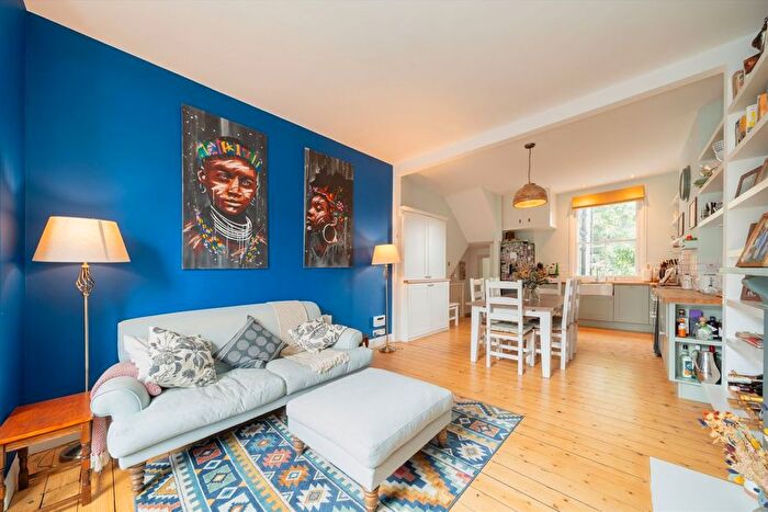 3 Bedroom Flat To Rent In Portnall Road, Maida Vale, W9