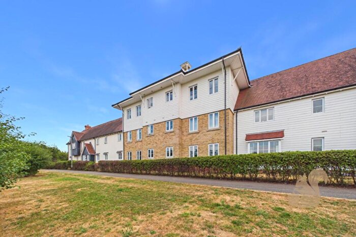 2 Bedroom Apartment For Sale In Oxton Close, Rowhedge, Colchester, CO5