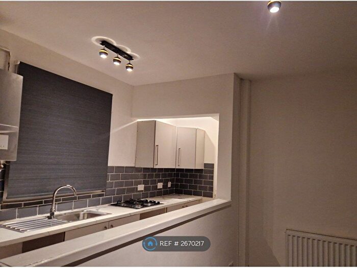 2 Bedroom Terraced House To Rent In Watmough Street, Bradford, BD7