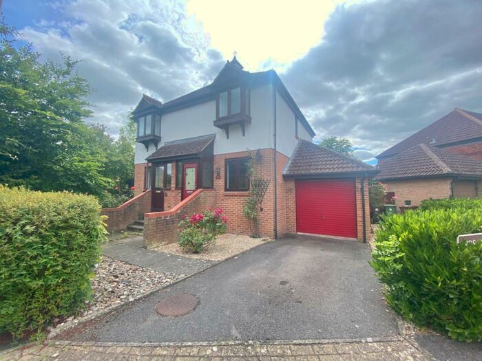 2 Bedroom End Of Terrace House To Rent In Washford Glen, Didcot, Oxfordshire, OX11