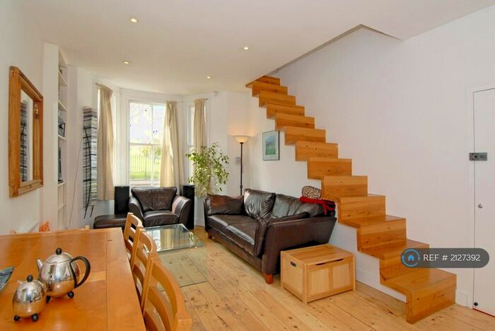 2 Bedroom Flat To Rent In Norwood Road, London, SE24